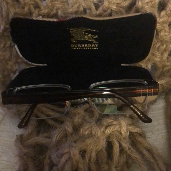 Burberry prescription glasses/frames - Picture 2 of 8
